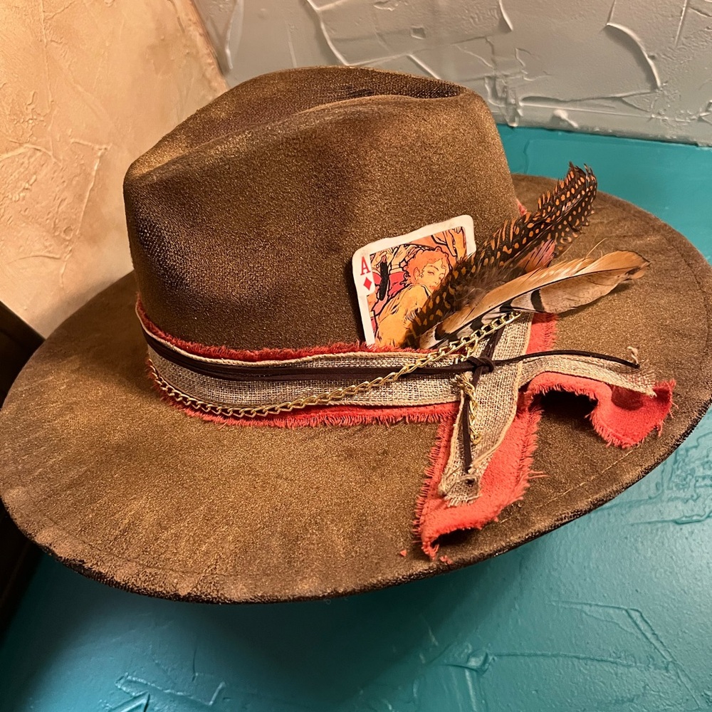 Hat design by Hold my Halo.  OS with adjustable string inside
